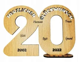 drewniana-ozdoba-na-20-urodziny-2022