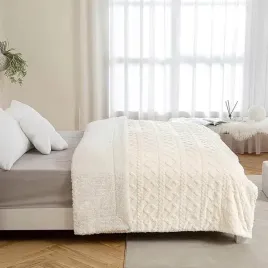 miekki-puszysty-koc-narzuta-kapa-na-lozko-130x130cm-boho