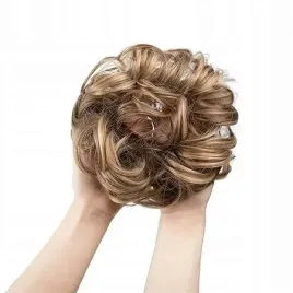 sztuczne-wlosy-kok-loki-braz-blond-pasemka-jak-naturalne