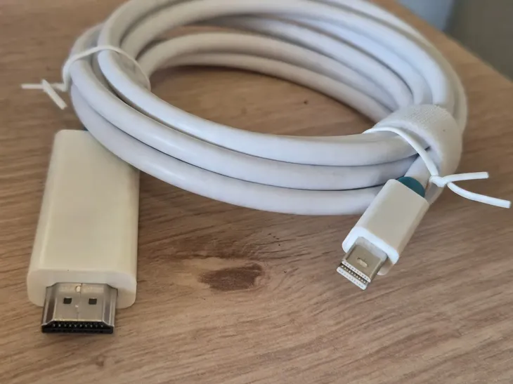 kabel-mini-displayport-1-2-hdmi-4k-2m-mutecpower-kod-producenta-5118