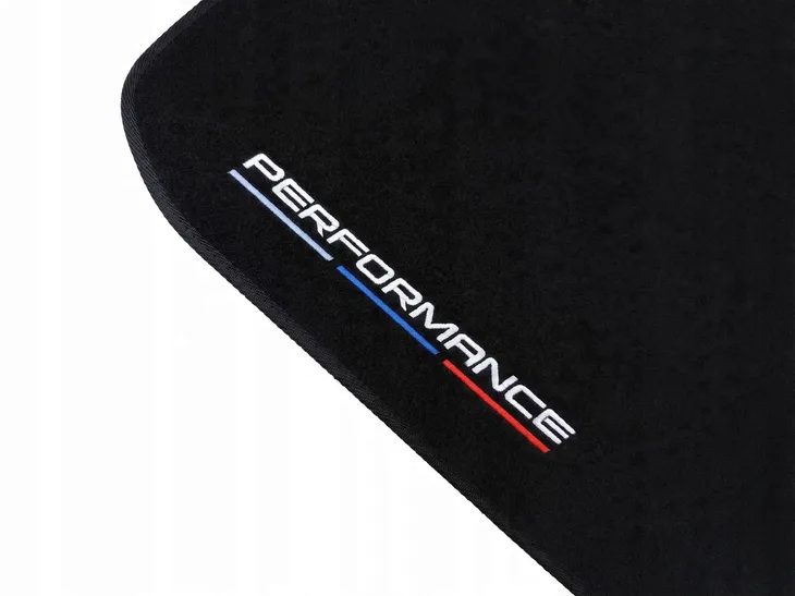 dywaniki-samochodowe-bmw-6-e63-e64-2003-2010-4x-haft-performance-producent-lasota