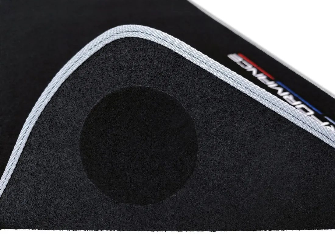 dywaniki-samochodowe-bmw-1-e82-2004-2013-performance-4x