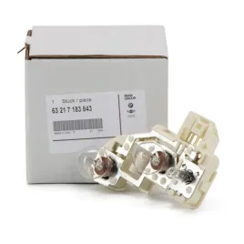 oprawa-tylnej-lampy-lewej-klapy-bagaznika-bmw-3-e91-63217183843