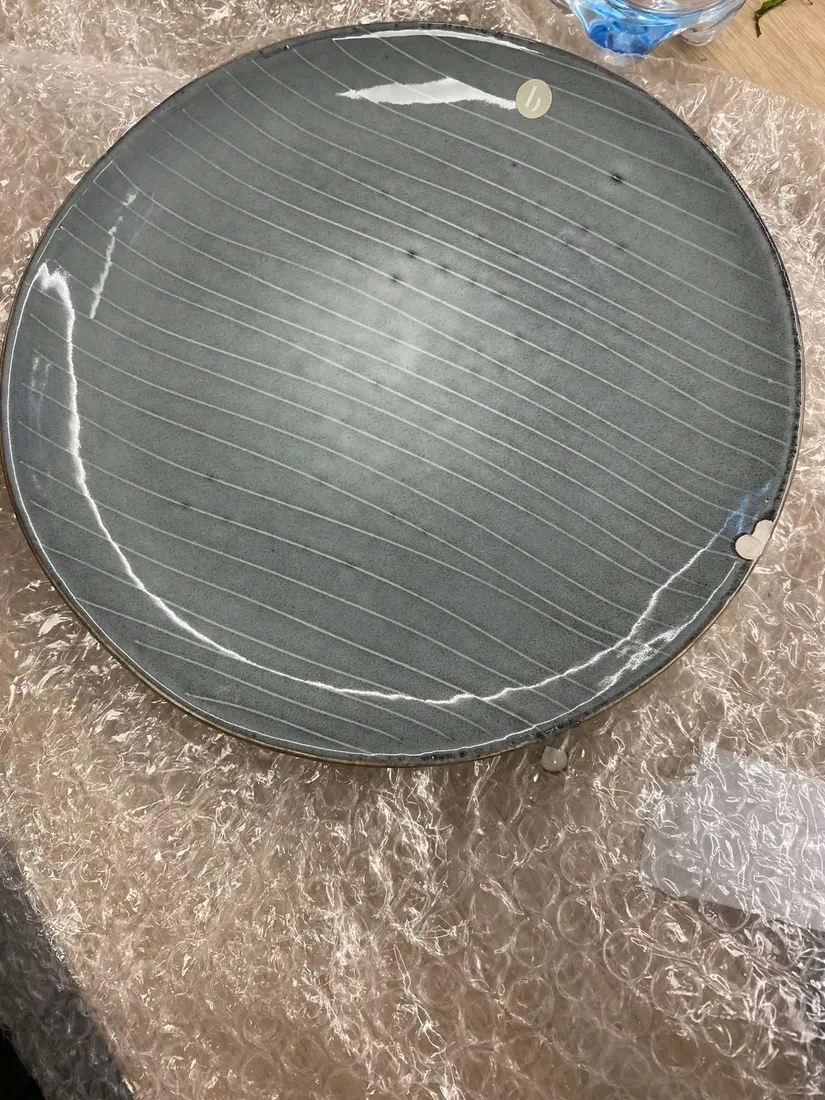 broste-copenhagen-rustykalny-talerzyk-ceramiczny-stan-powystawowy