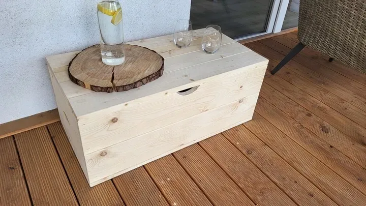 skrzynia-drewniana-na-balkon-siedzisko-kufer-do-przechowywania-skrzynka