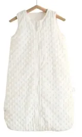 shein-spiworek-dla-noworodka-bialy-na-zamek-1di