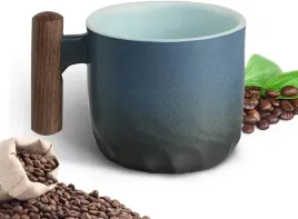 ceramiczna-filizanka-do-espresso-kawy-herbaty-drewniany-uchwyt-niebieski