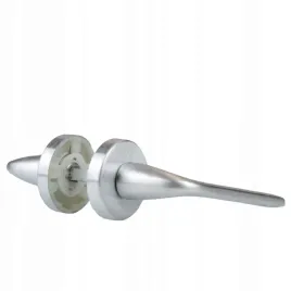 outlet-klamki-drzwiowe-vds-petra-na-okraglej-rozecie-chrom-satyna