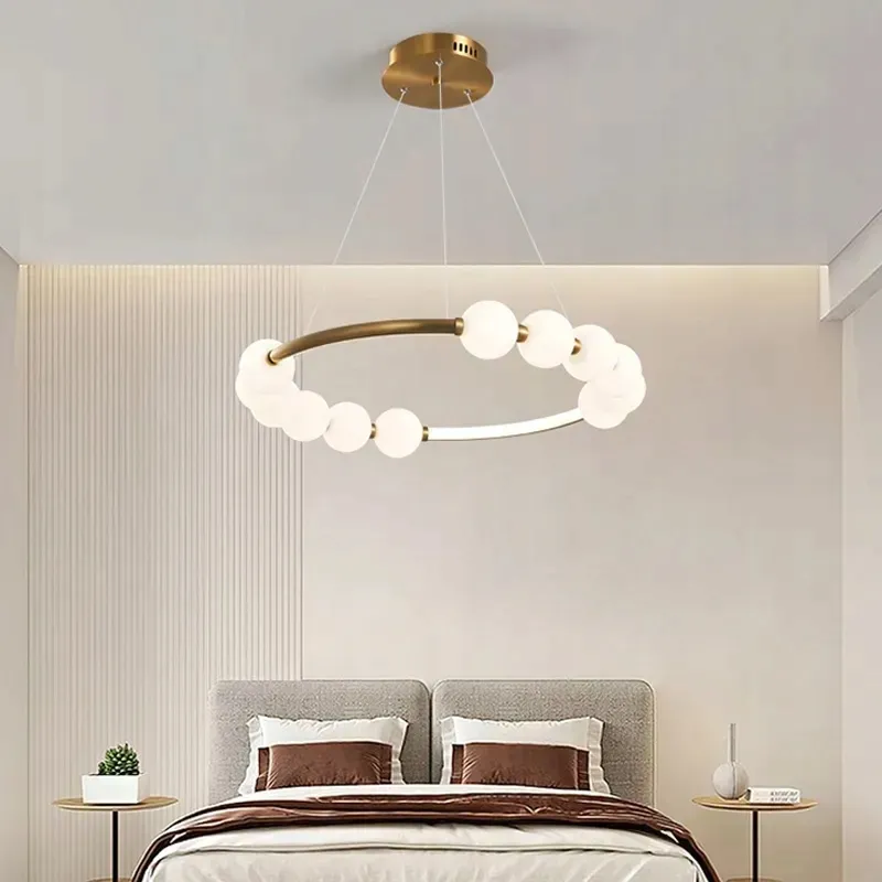 lampa-led-elegancka-biale-kule-nowoczesna-zlota-wiszaca-duza-do-salonu-62cm-stan-nowy