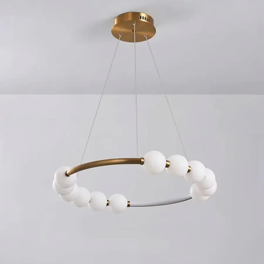 lampa-led-elegancka-biale-kule-nowoczesna-zlota-wiszaca-duza-do-salonu-62cm-stan-nowy