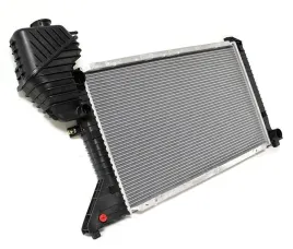 chlodnica-wody-sprinter-00-06-2-2cdi-2-7cdi-nowa