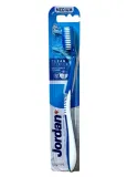 jordan-szczoteczka-do-zebow-clean-between-medium