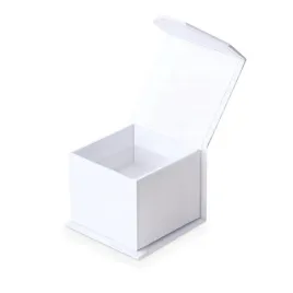 pudelko-opakowanie-biale-z-nadrukiem-chrzest-sw-na-pierscionek-bizuterie