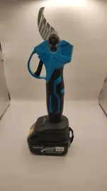 sekator-do-akumulatorow-makita-nozyce-do-przycinan