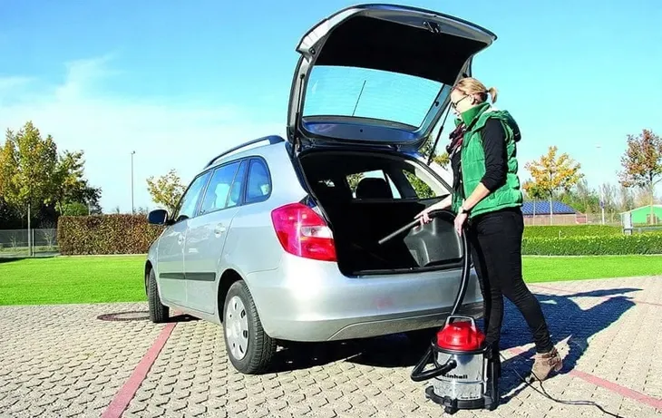 odkurzacz-przemyslowy-einhell-tc-vc-1812-s-1250-w-2342370-wydatek-powietrza-18-l-s