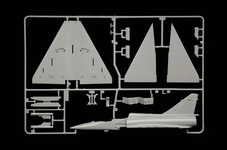 1-72-model-samolotu-mirage-2000-b-d-skala-skala-1-72