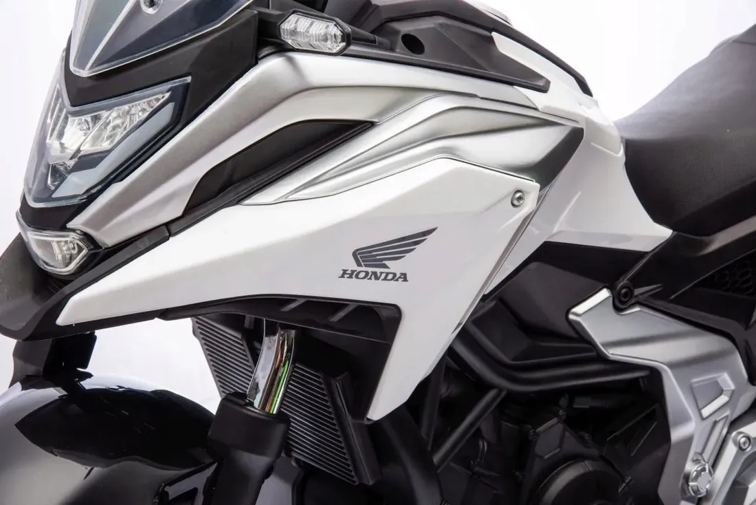 motor-honda-nc750x-bialy