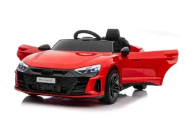 audi-rs-e-tron-gt-na-akumulator-czerwony-pilot-naped-4x4-radio-mp3