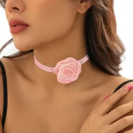 naszyjnik-choker-rozowy-na-wieczor-panienski