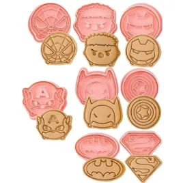 foremki-do-ciastek-ciastka-formy-wykrawaczki-avengers-batman-spiderman