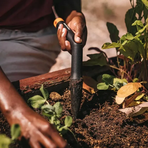 fiskars-pikownik-solid-fs1057080-marka-fiskars-material-uchwytu-tworzywo-sztuczne