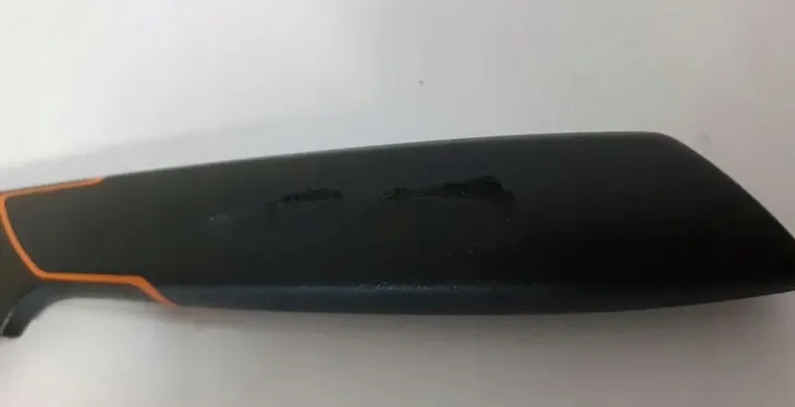 fiskars-noz-typ-deba-12-cm-edge-przeznaczenie-do-siekania