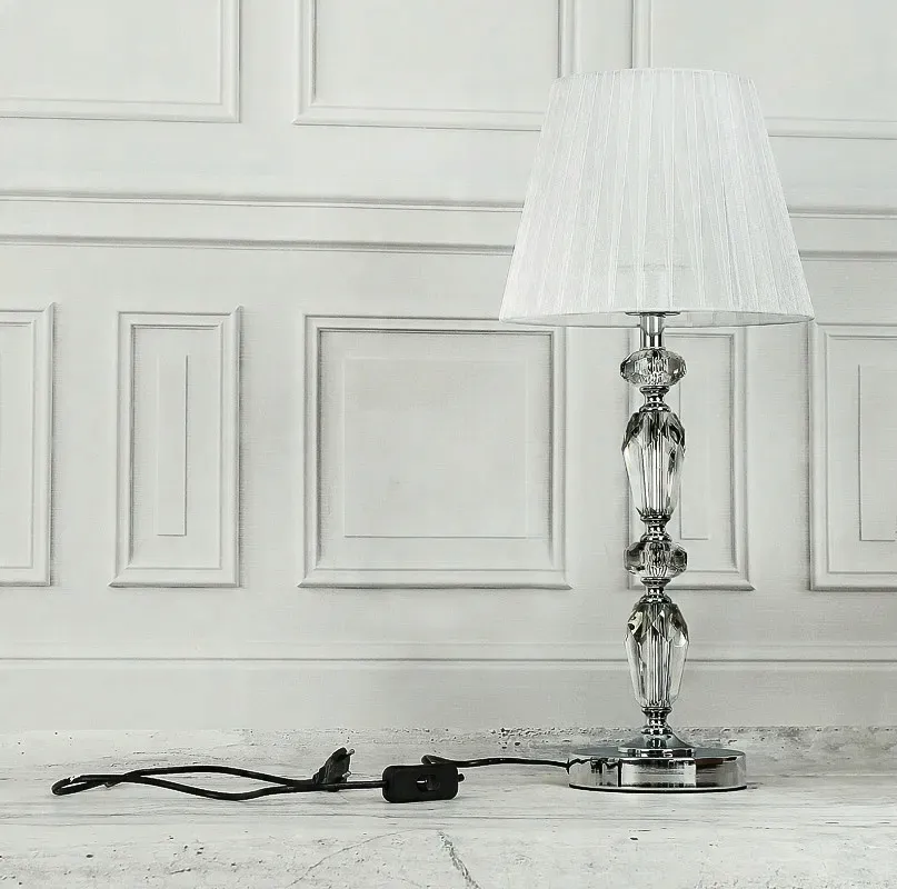 lampa-nocna-stolowa-bialo-srebrna-krysztalowa-dluga-modna-glamour
