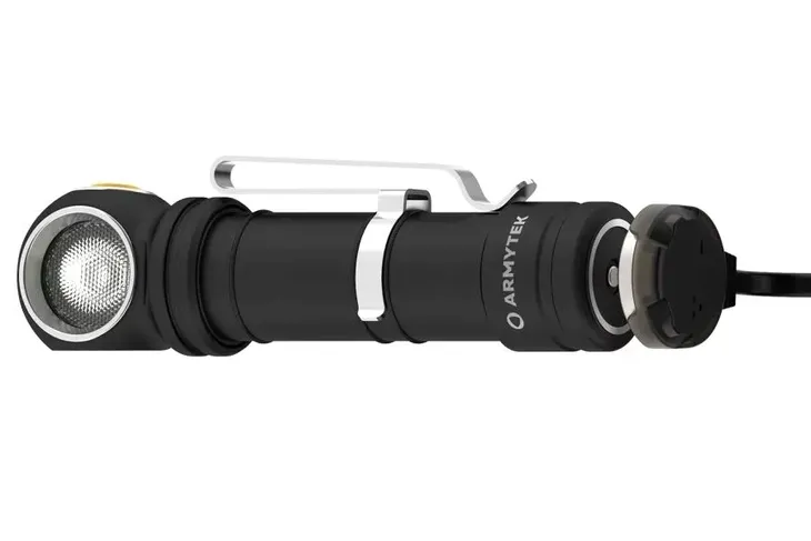 latarka-armytek-wizard-c2-pro-max-magnet-usb-white-material-aluminium