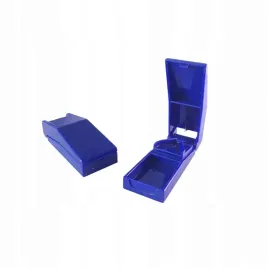 przecinarka-gilotyna-do-tabletek-lekow-dla-seniora-niebieska