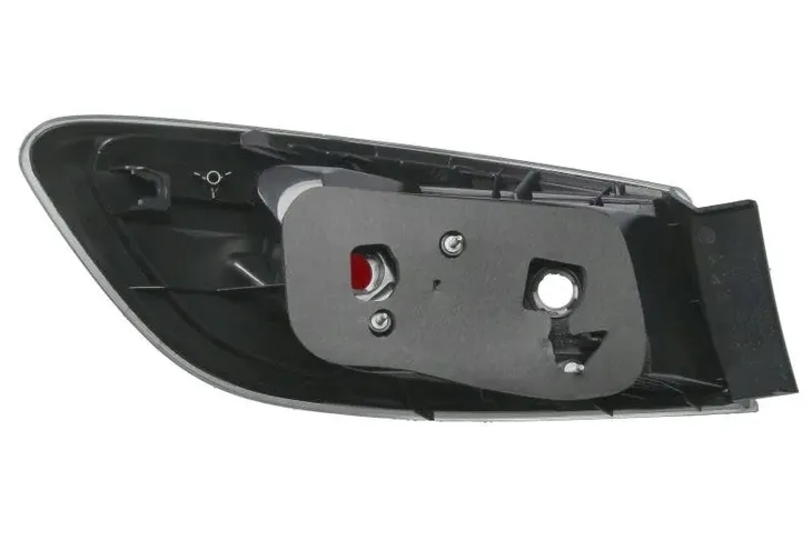 lampa-tylna-prawa-mazda-3-4d-09-waga-z-opakowaniem-4-kg