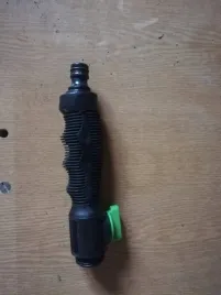 rekojesci-z-zaworem-do-podlewania