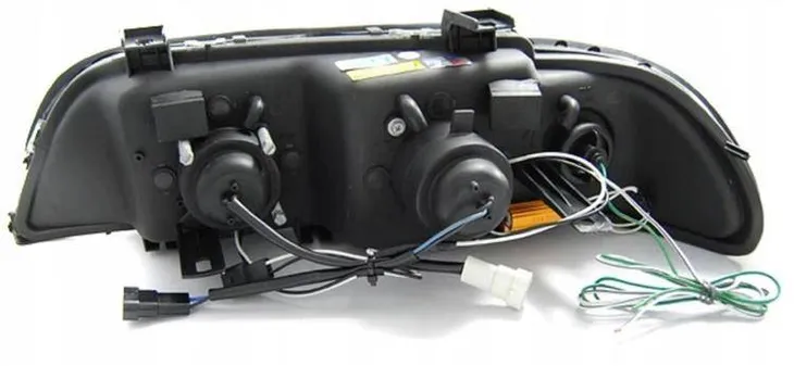 reflektory-przednie-bmw-e39-chrom-led-ringi-producent-czesci-sonar