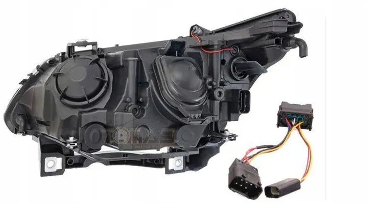reflektory-lampy-przednie-bmw-e60-e61-black-ring-stan-nowy