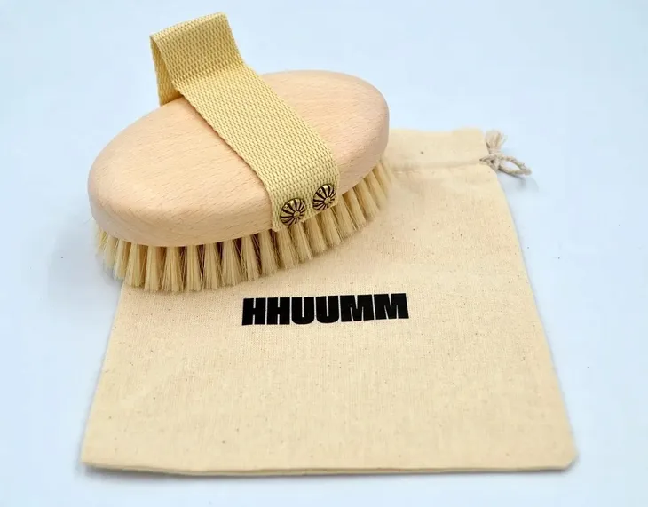 szczotka-do-masazu-na-sucho-i-szczoteczka-do-rak-i-paznokci-gratis-zestaw-produkt-nie-zawiera-alkoholu-aluminium-amoniaku-barwnikow-silikonow-substancji-zapachowych