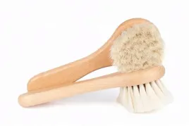 szczotka-do-mycia-i-masazu-twarzy-miekka-z-naturalnym-wlosiem-hhuumm-no-12