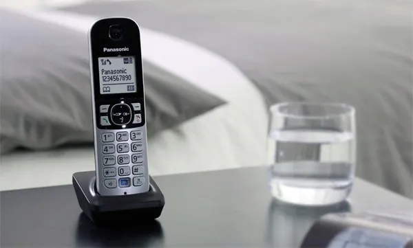 telefon-stacjonarny-bezprzewodowy-panasonic-6812-stan-nowy
