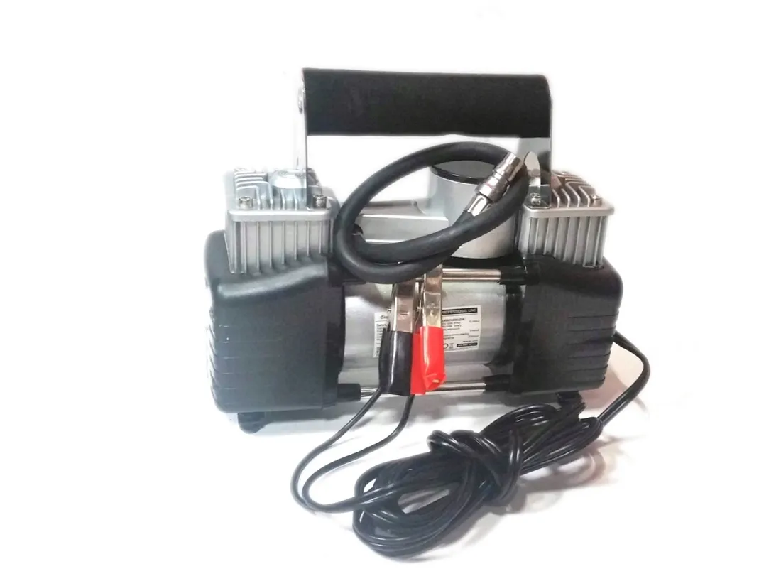 metalowy-kompresor-samochodowy-dwutlokowy-12v-stan-nowy