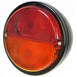 lampa-tylna-prawa-c-330-metalowa-ursus
