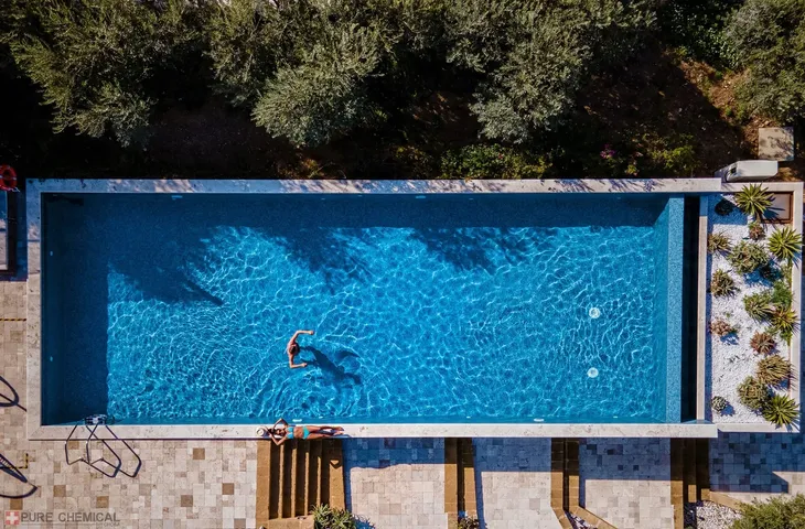 koagulant-do-basenu-efekt-krystalicznej-wody-usuwa-metnosc-5l-flock-shock-pojemnosc-5-l