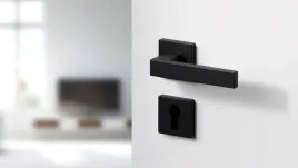 polska-klamka-drzwiowa-kwadro-czarny-rozeta-wk