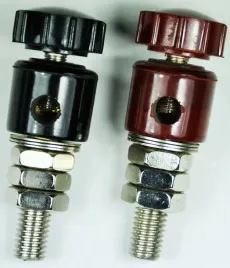 gniazdo-banan-71-26mm-m10-tablicowe-labolatoryjne