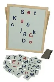 tablica-magnetyczna-rozkladana-z-alfabetem