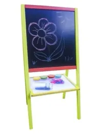 tablica-z-kubkami-na-farbe-i-klipsami-kolorowa