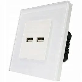 gniazdo-biale-podwojna-ladowarka-usb-3-1a-typ-a-a-zestaw-z-ramka-miuun