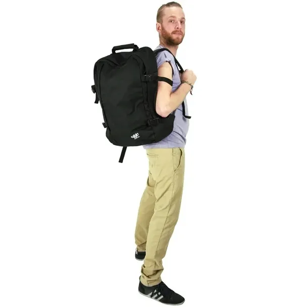 plecak-kabinowy-cabinzero-classic-44l-absolute-black-stan-opakowania-oryginalne