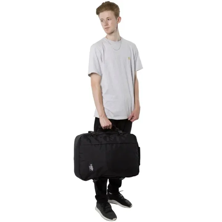 plecak-kabinowy-cabinzero-classic-44l-absolute-black-stan-nowy