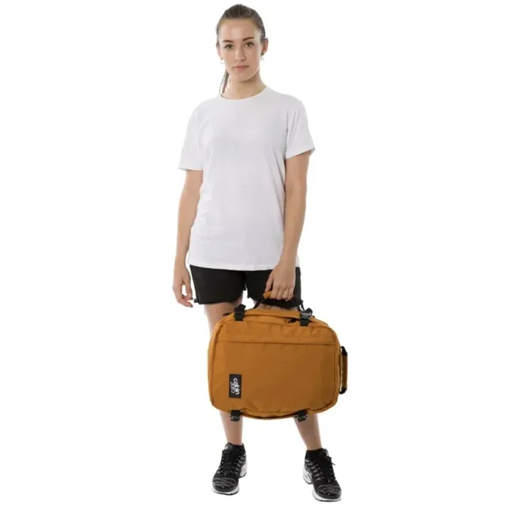 plecak-kabinowy-cabinzero-mini-28l-orange-chill