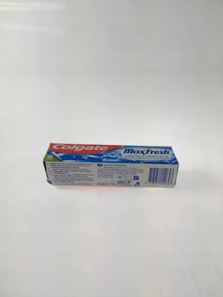 pasta-do-zebow-colgate-maxfresh-75-ml-wielkosc-produkt-pelnowymiarowy