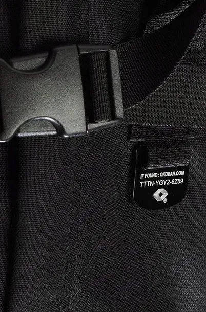 plecak-kabinowy-cabinzero-mini-28l-absolute-black-wzor-dominujacy-bez-wzoru