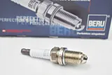 swieca-zaplonowa-z90-stan-nowy-srednica-gwintu-14-mm